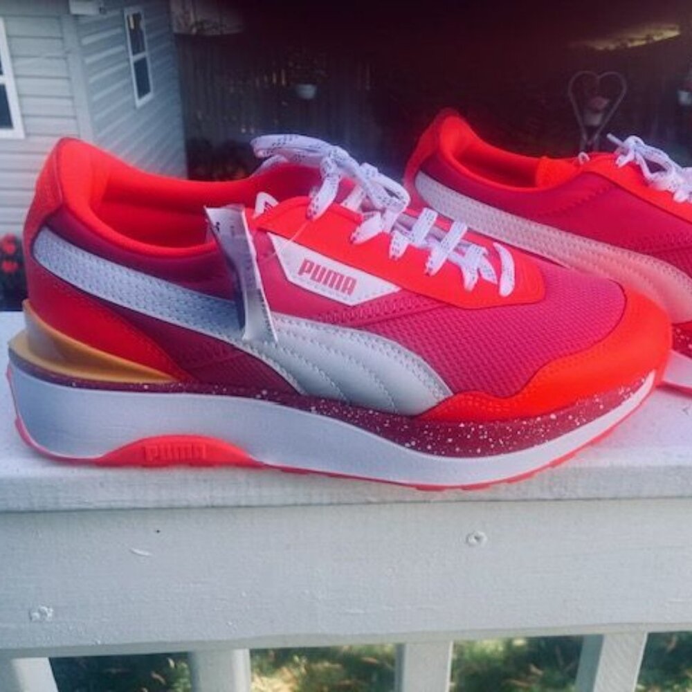 NEW WithTag Womens PUMA Sneaker